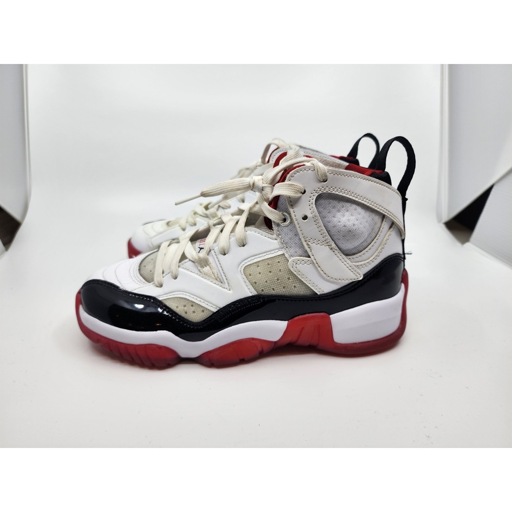 Jordan Two Trey Kids Sneakers White Black Gym Red DQ8431-106 Size 5.5Y